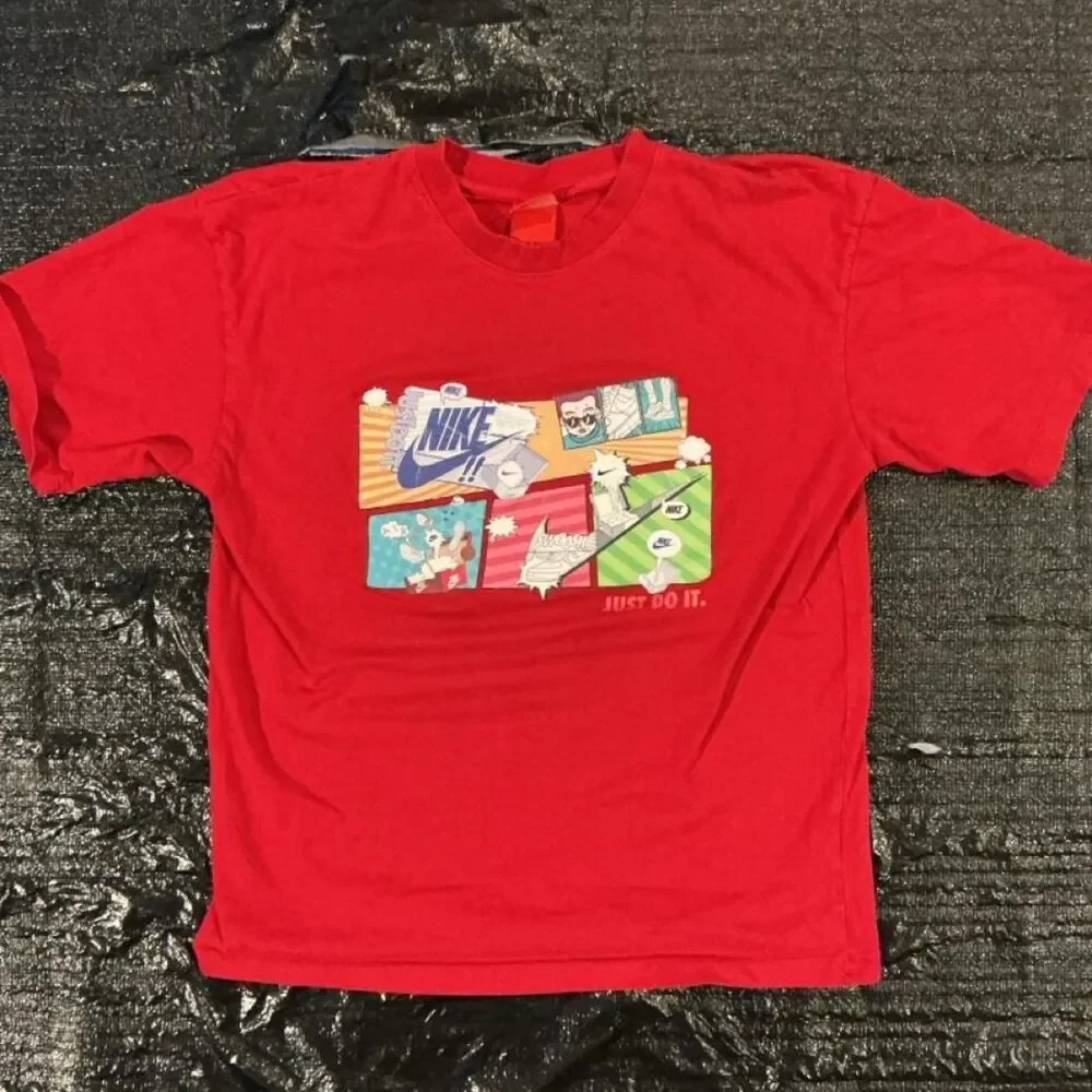 Nike Men's Red T-shirt